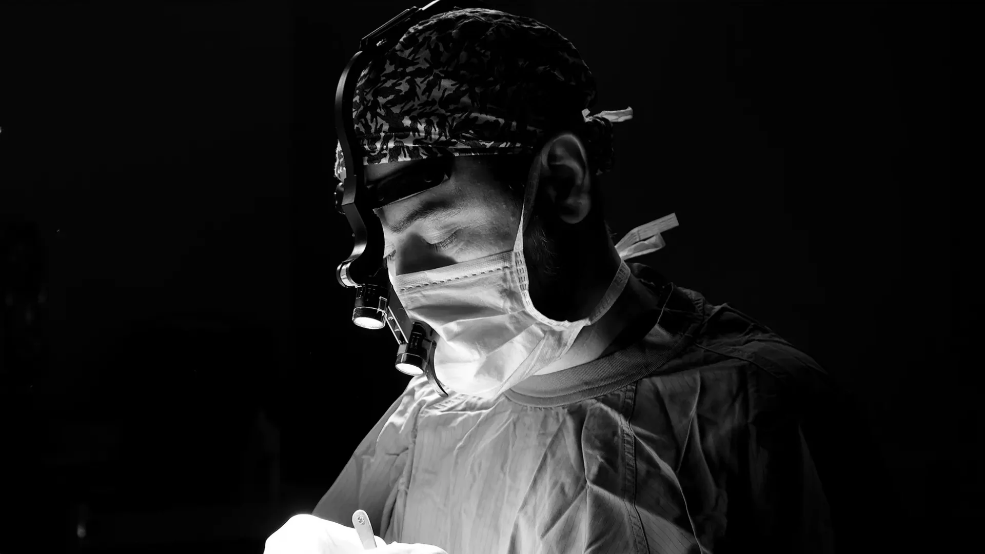 Dr. Mert Demirel biography image